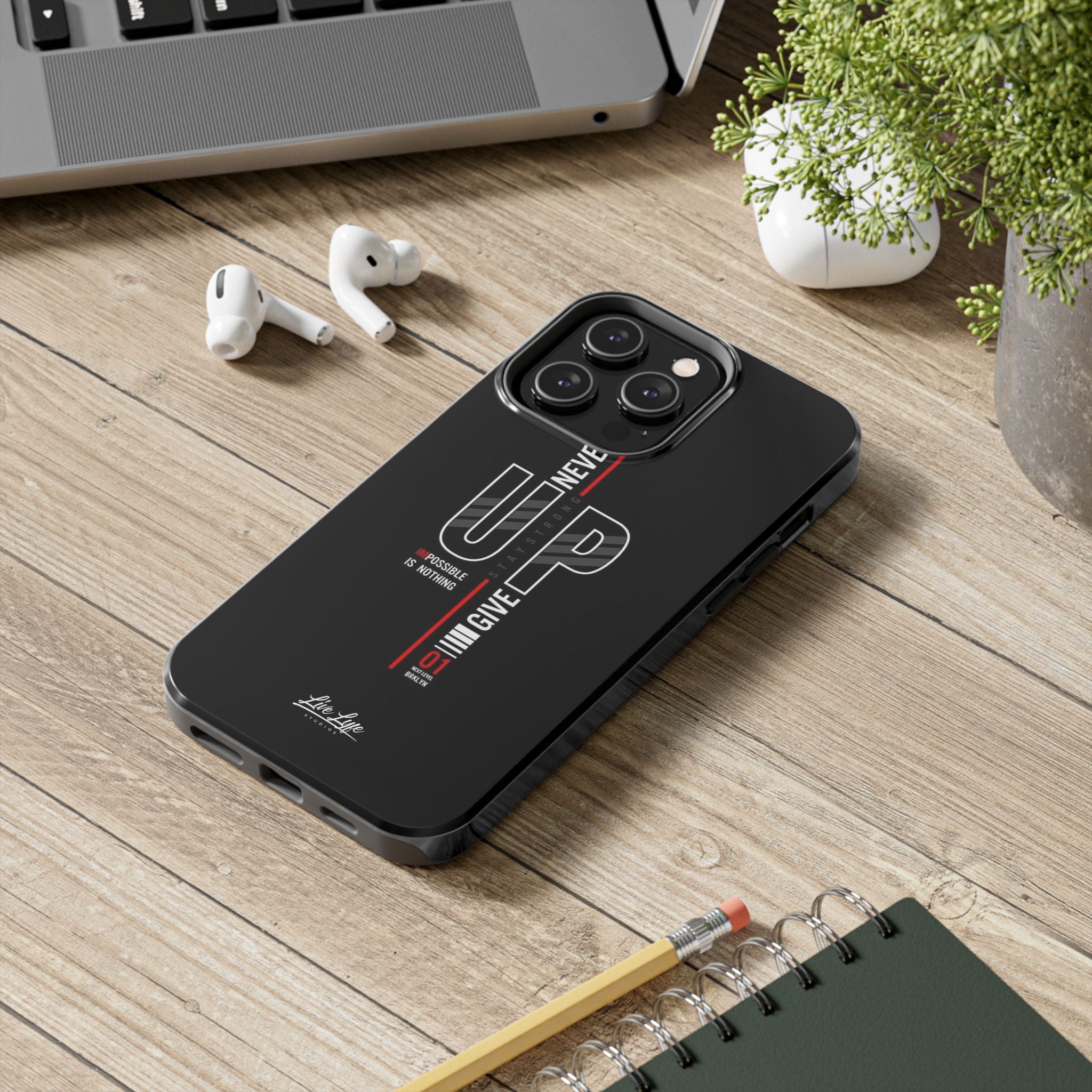 Never Give Up Motivational Phone Case – Sleek Black Inspirational Cover